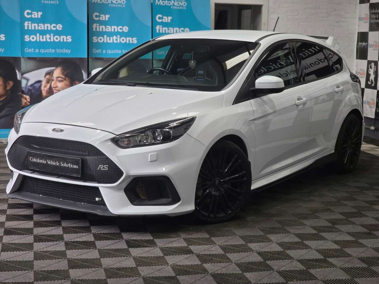 A 2018 FORD FOCUS 2.3T EcoBoost RS Hatchback 5dr Petrol Manual AWD Euro 6 (s/s) (350 ps) A 2018 FORD FOCUS 2.3T EcoBoost RS Hatchback 5dr Petrol Manual AWD Euro 6 (s/s) (350 ps)