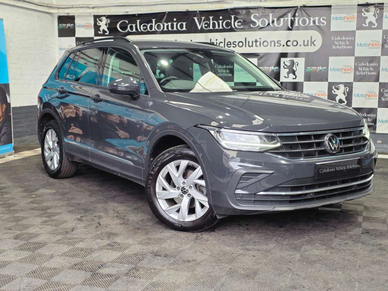 2022 VOLKSWAGEN TIGUAN 2022 VOLKSWAGEN TIGUAN