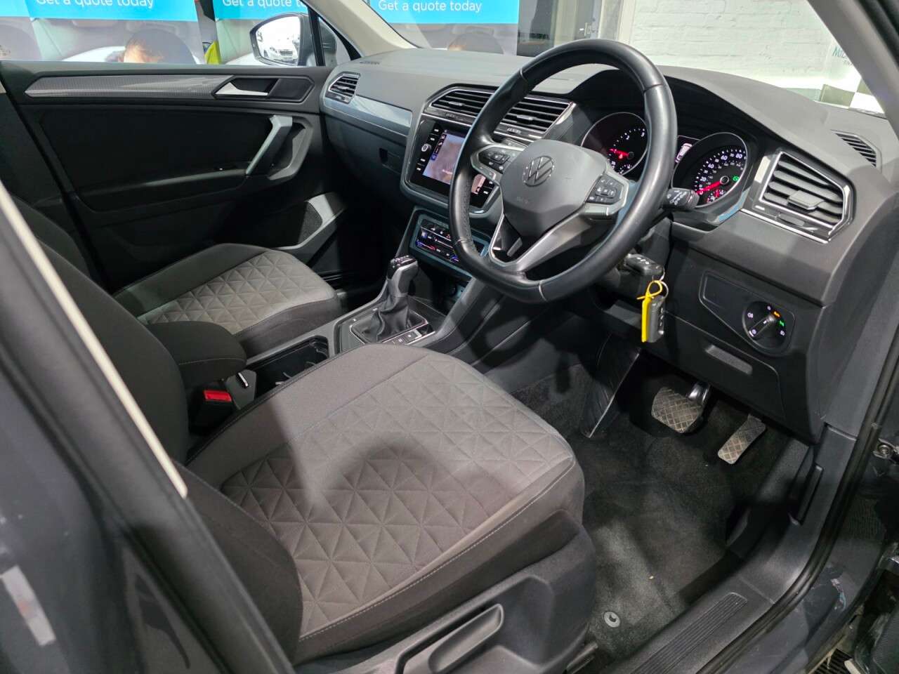 2022 VOLKSWAGEN TIGUAN 2022 VOLKSWAGEN TIGUAN