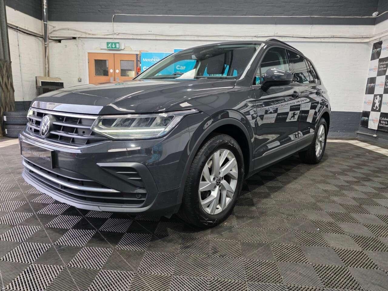 2022 VOLKSWAGEN TIGUAN 2022 VOLKSWAGEN TIGUAN