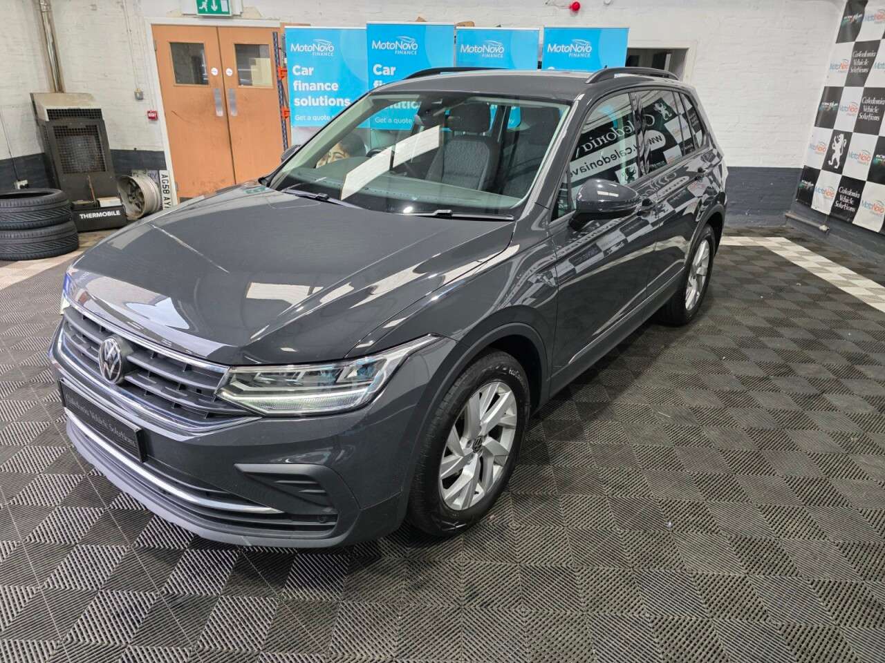 2022 VOLKSWAGEN TIGUAN 2022 VOLKSWAGEN TIGUAN