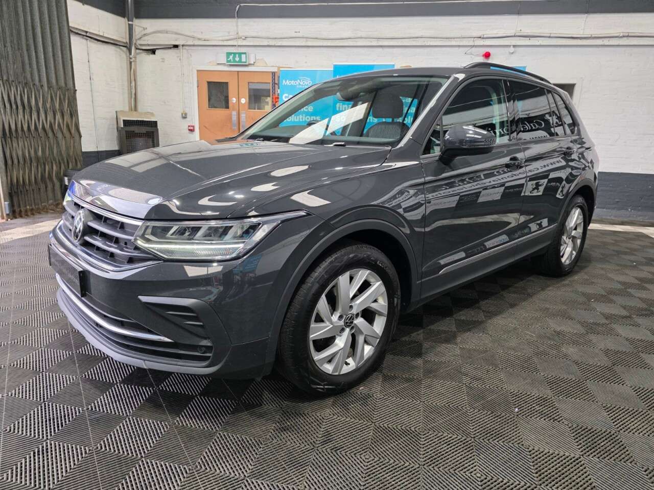 2022 VOLKSWAGEN TIGUAN 2022 VOLKSWAGEN TIGUAN