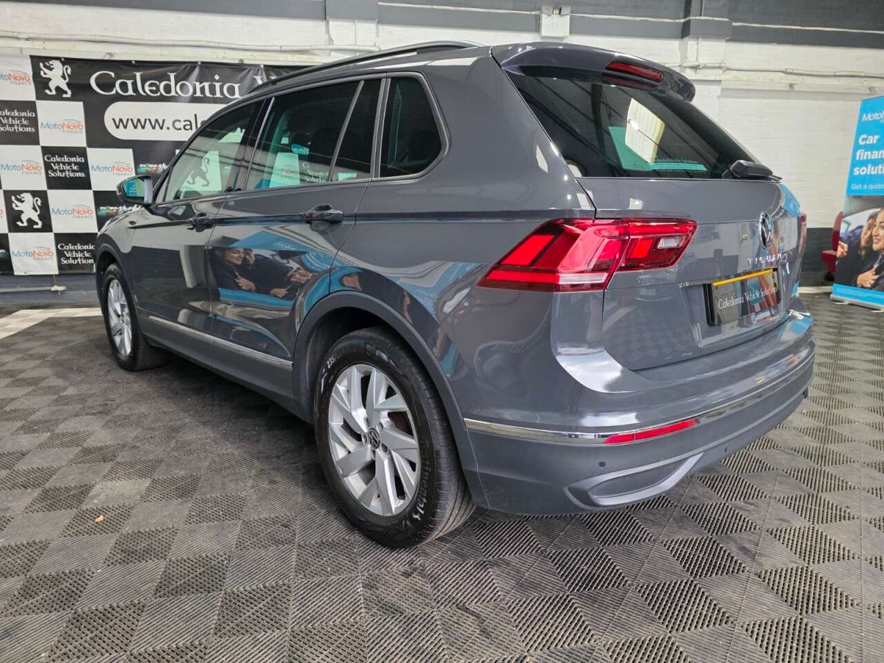 2022 VOLKSWAGEN TIGUAN 2022 VOLKSWAGEN TIGUAN