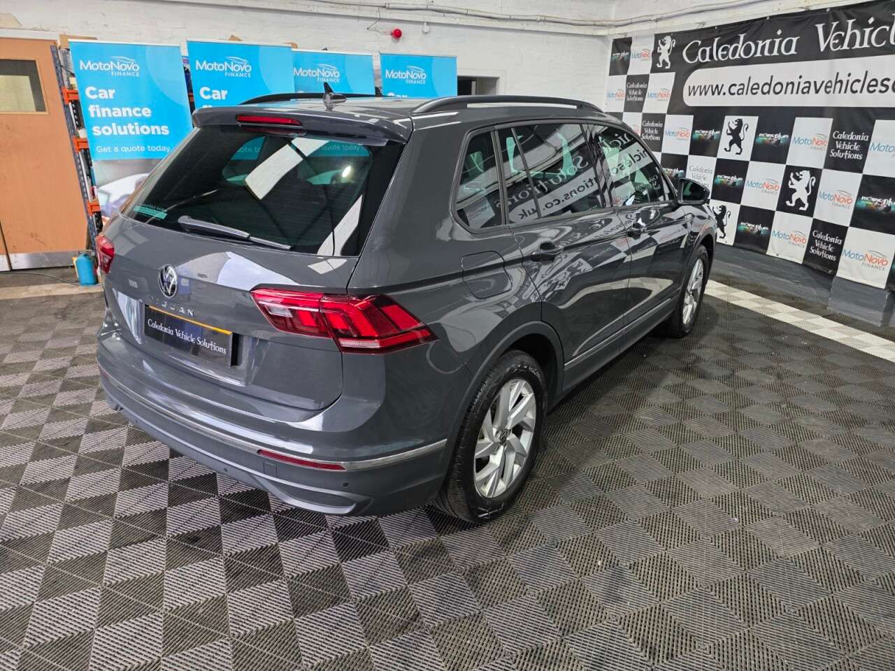 2022 VOLKSWAGEN TIGUAN 2022 VOLKSWAGEN TIGUAN