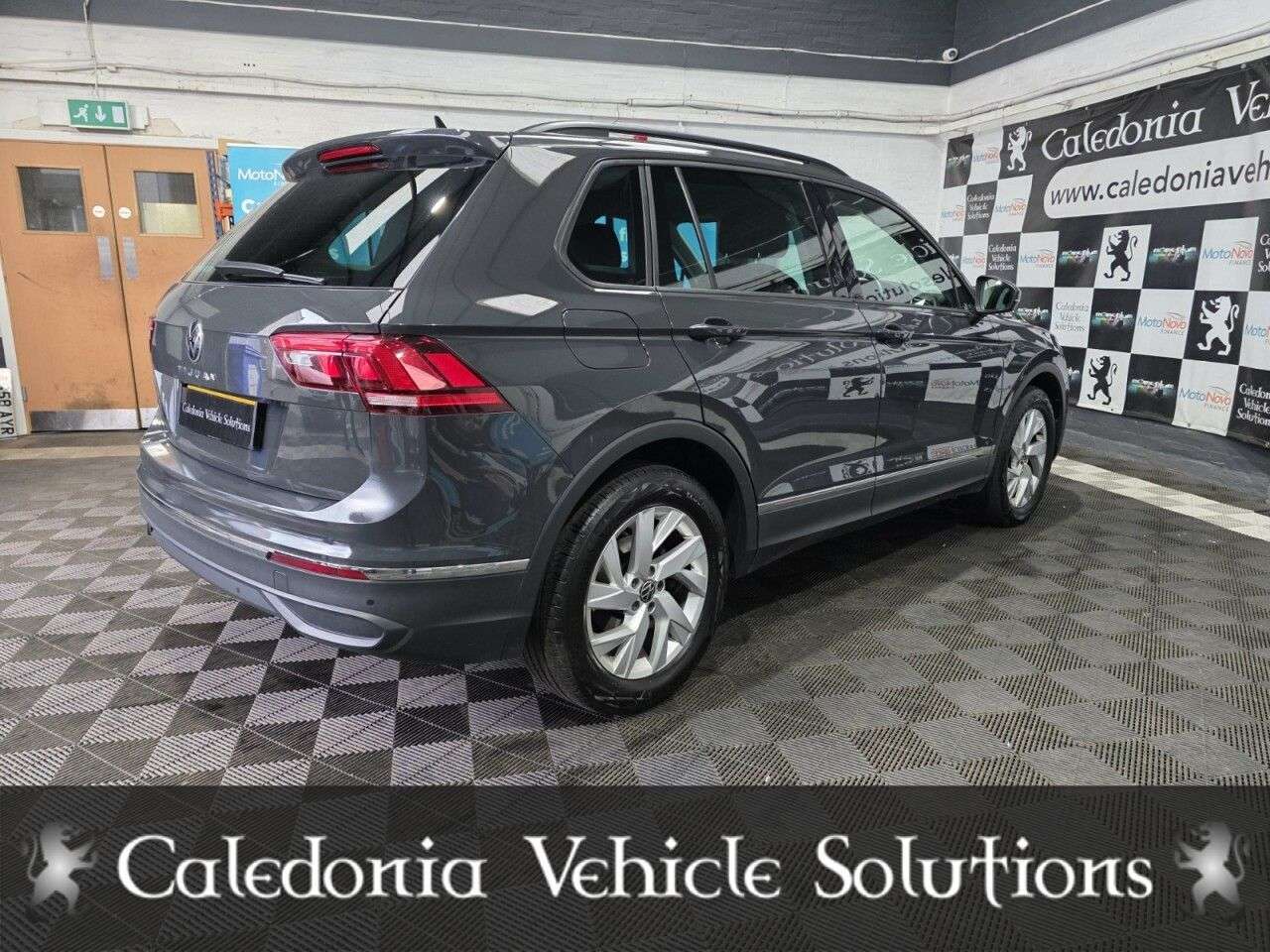 2022 VOLKSWAGEN TIGUAN 2022 VOLKSWAGEN TIGUAN