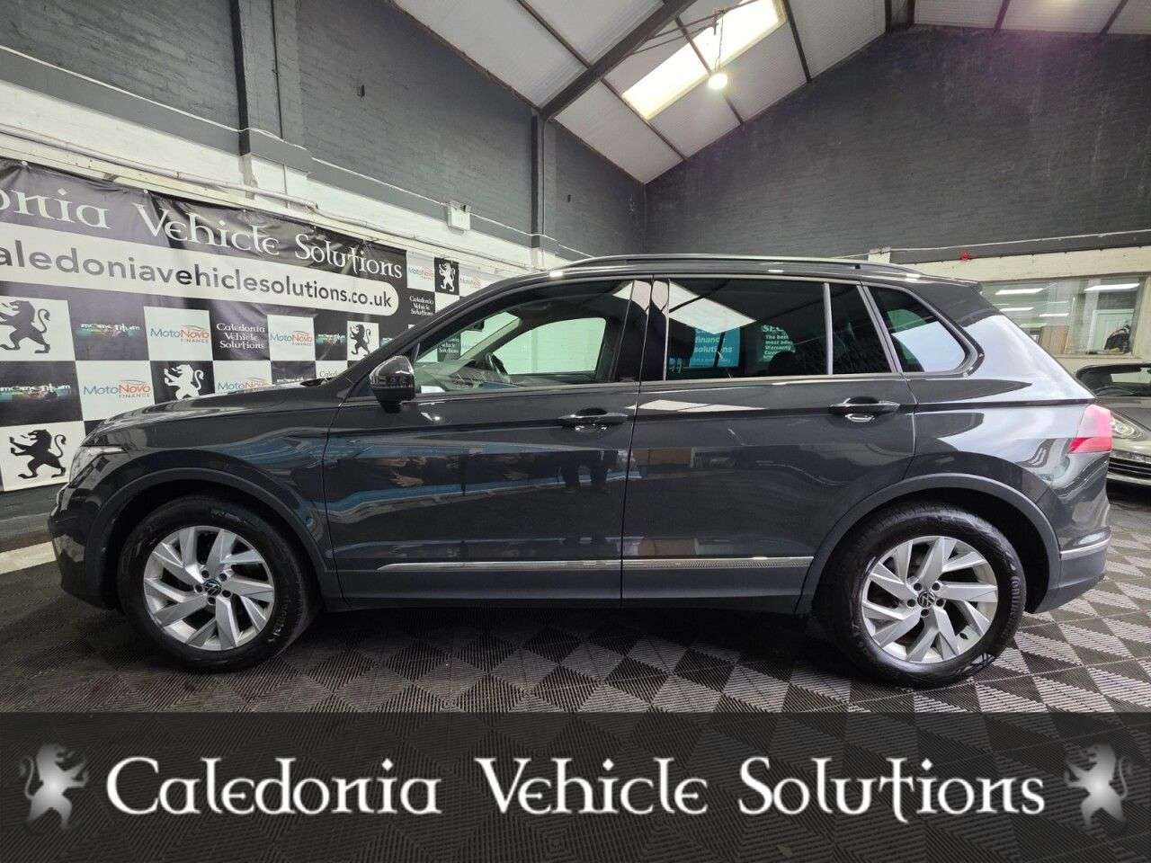 2022 VOLKSWAGEN TIGUAN 2022 VOLKSWAGEN TIGUAN