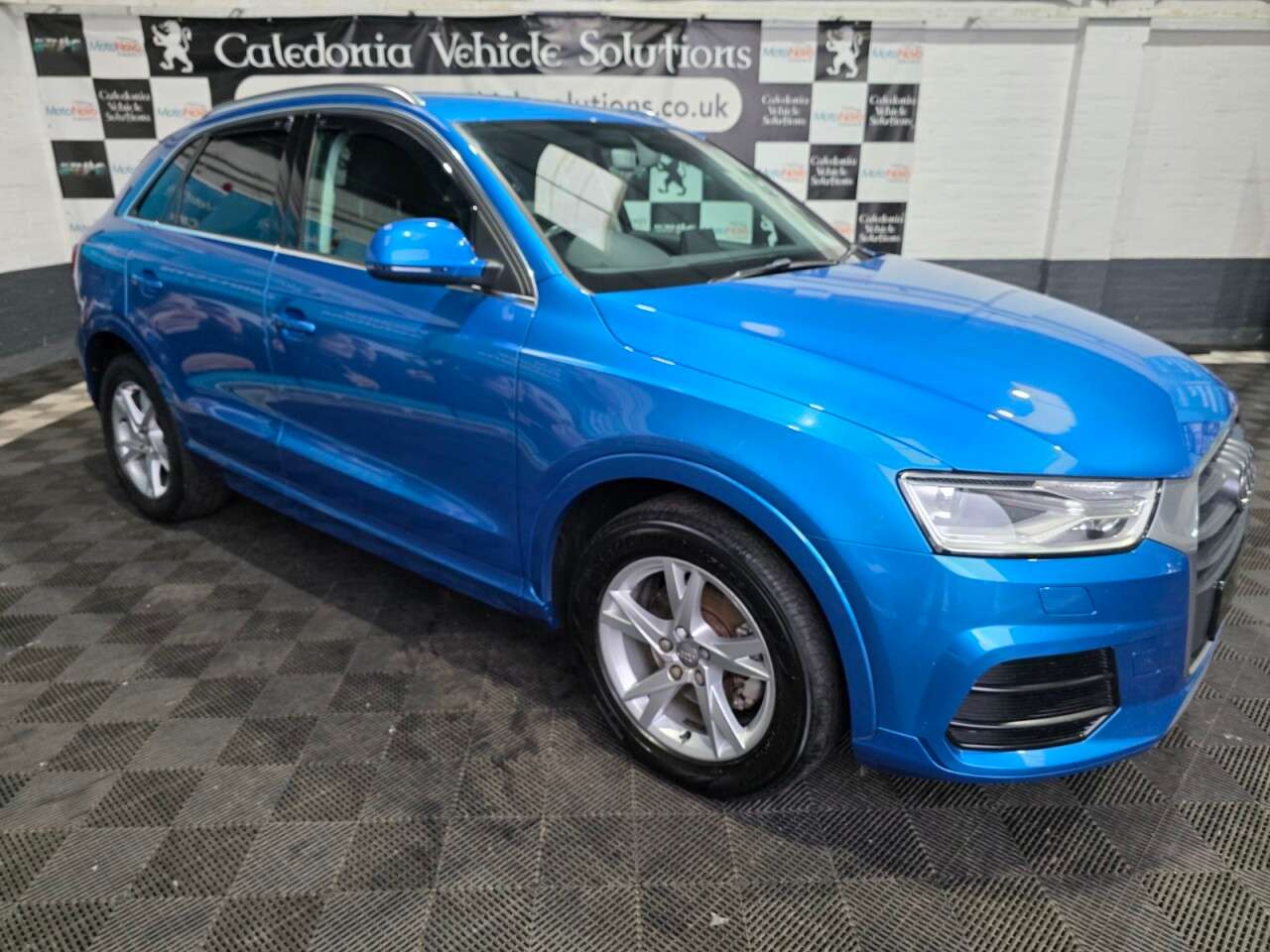 2015 AUDI Q3 2015 AUDI Q3