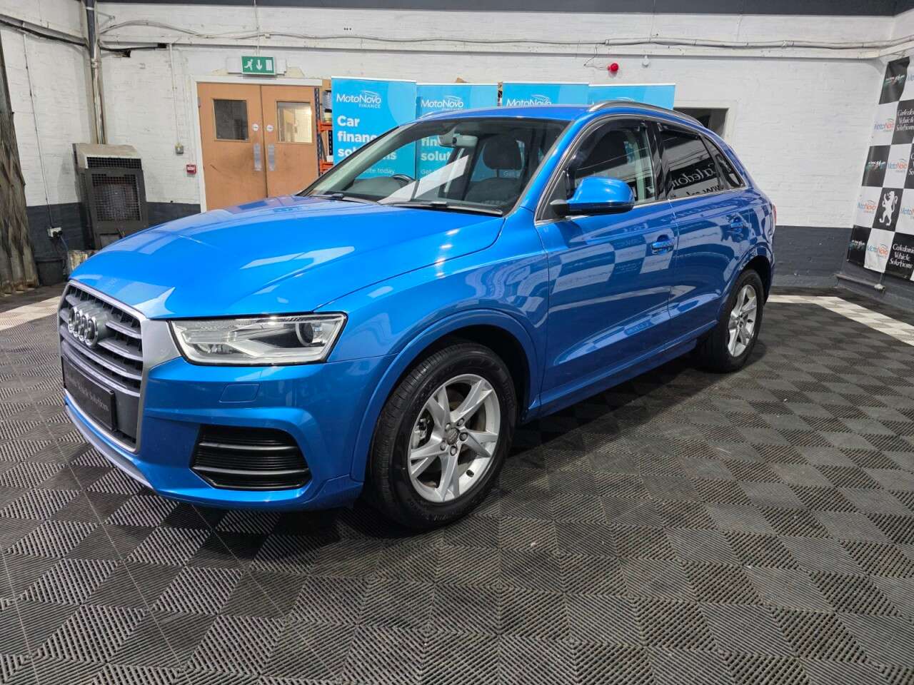2015 AUDI Q3 2015 AUDI Q3