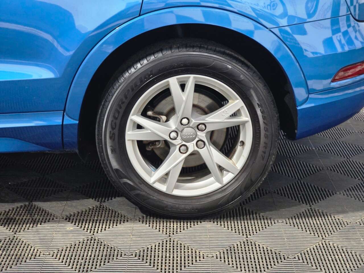 2015 AUDI Q3 2015 AUDI Q3