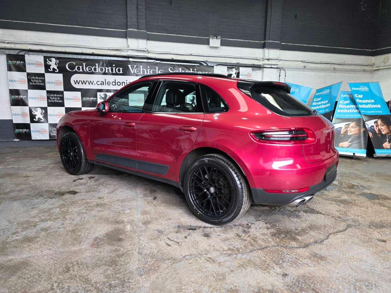 2015 PORSCHE MACAN 2015 PORSCHE MACAN