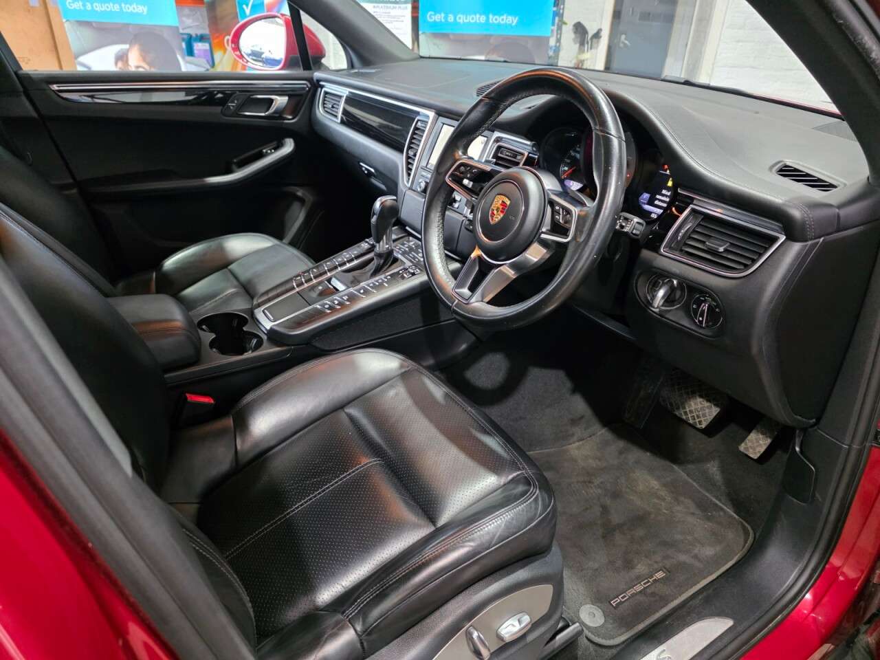 2015 PORSCHE MACAN 2015 PORSCHE MACAN