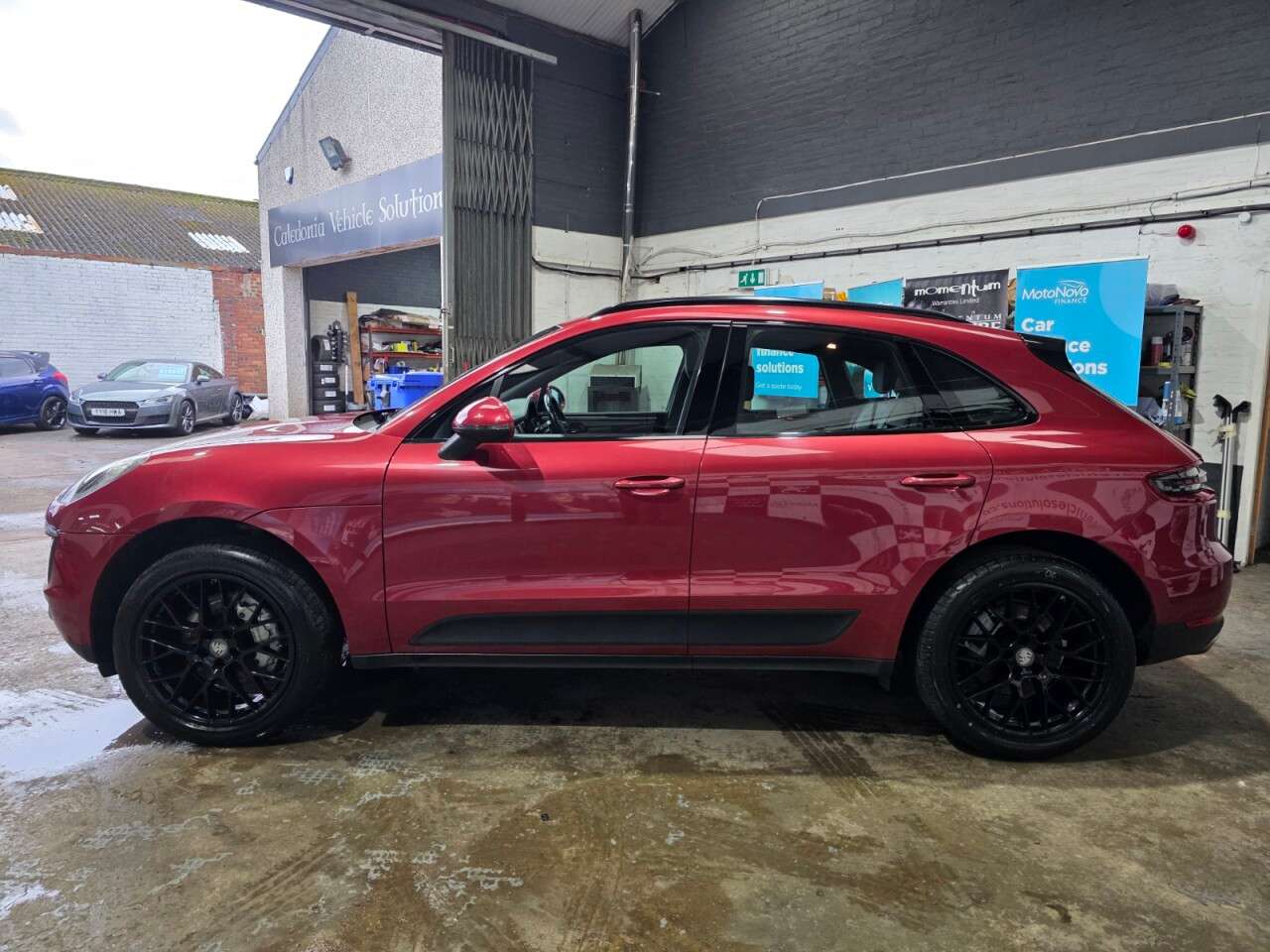 2015 PORSCHE MACAN 2015 PORSCHE MACAN