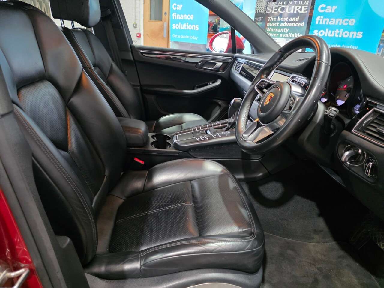 2015 PORSCHE MACAN 2015 PORSCHE MACAN