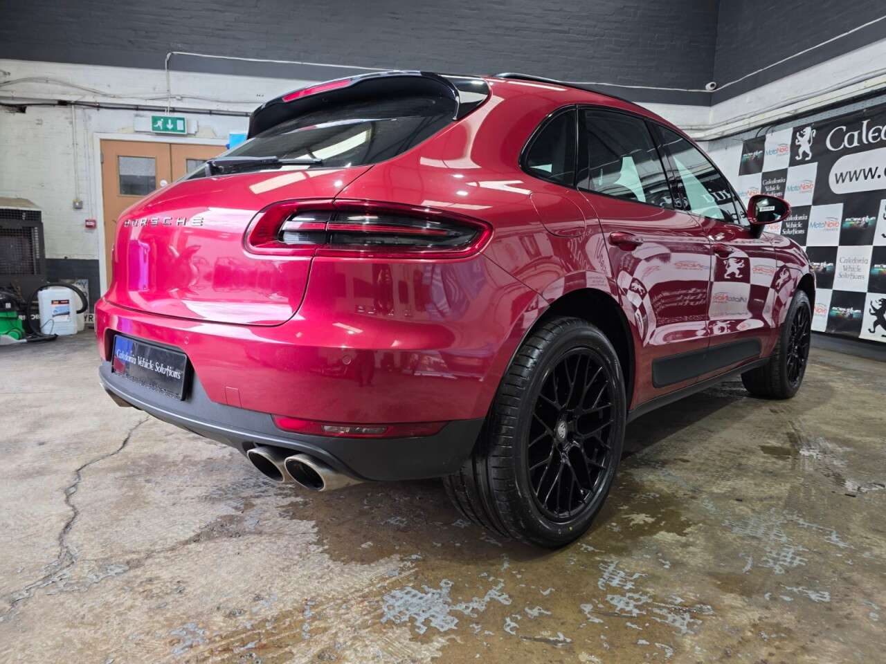 2015 PORSCHE MACAN 2015 PORSCHE MACAN