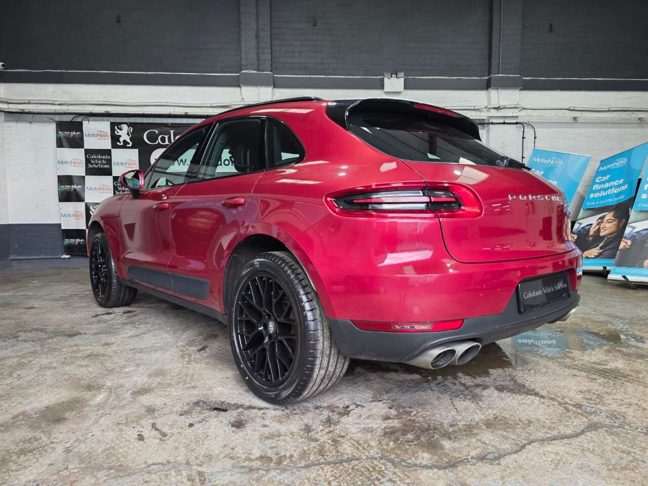 2015 PORSCHE MACAN 2015 PORSCHE MACAN