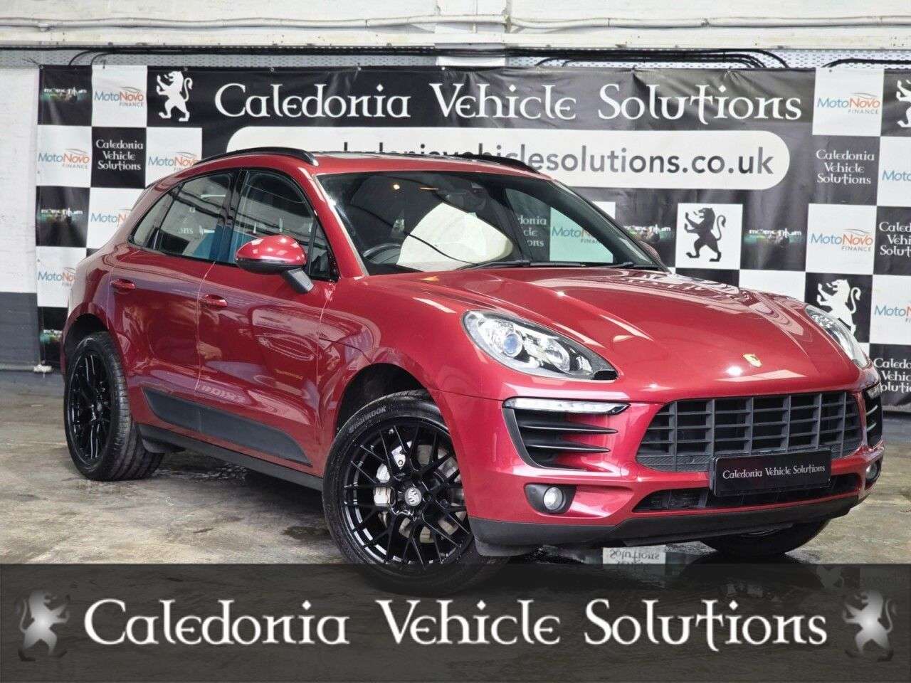 A 2015 PORSCHE MACAN 3.0 TD V6 S SUV 5dr Diesel PDK 4WD Euro 6 (s/s) (258 ps) A 2015 PORSCHE MACAN 3.0 TD V6 S SUV 5dr Diesel PDK 4WD Euro 6 (s/s) (258 ps)
