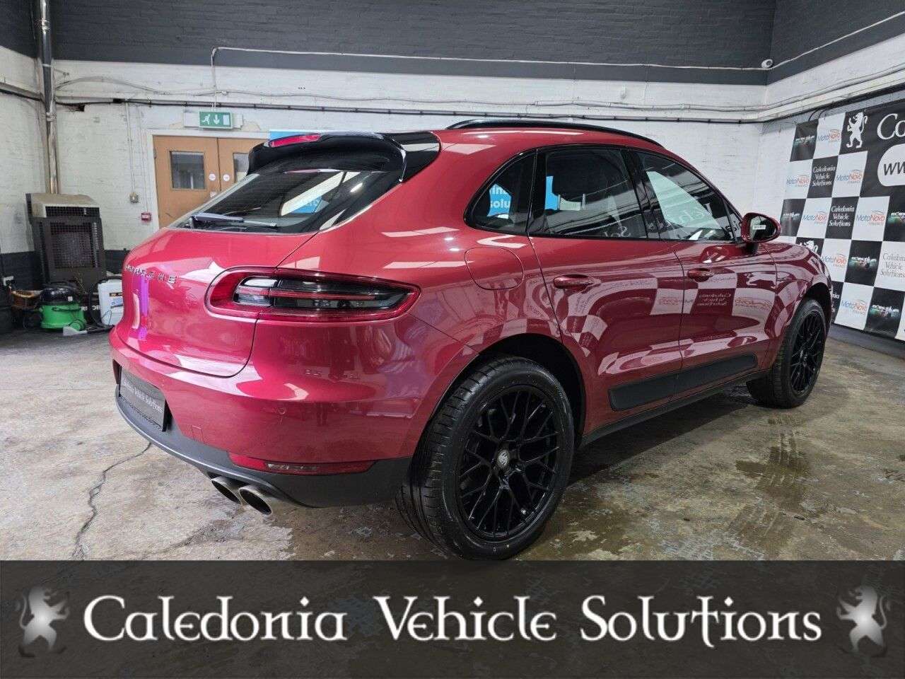 2015 PORSCHE MACAN 2015 PORSCHE MACAN