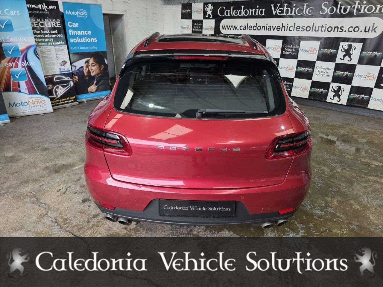 2015 PORSCHE MACAN 2015 PORSCHE MACAN