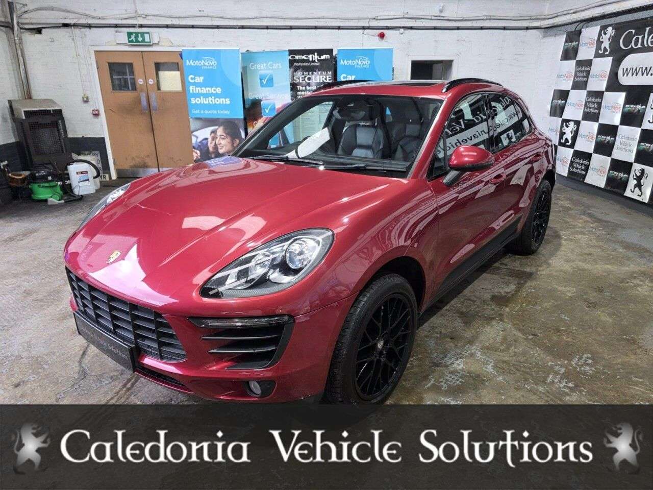 2015 PORSCHE MACAN 2015 PORSCHE MACAN
