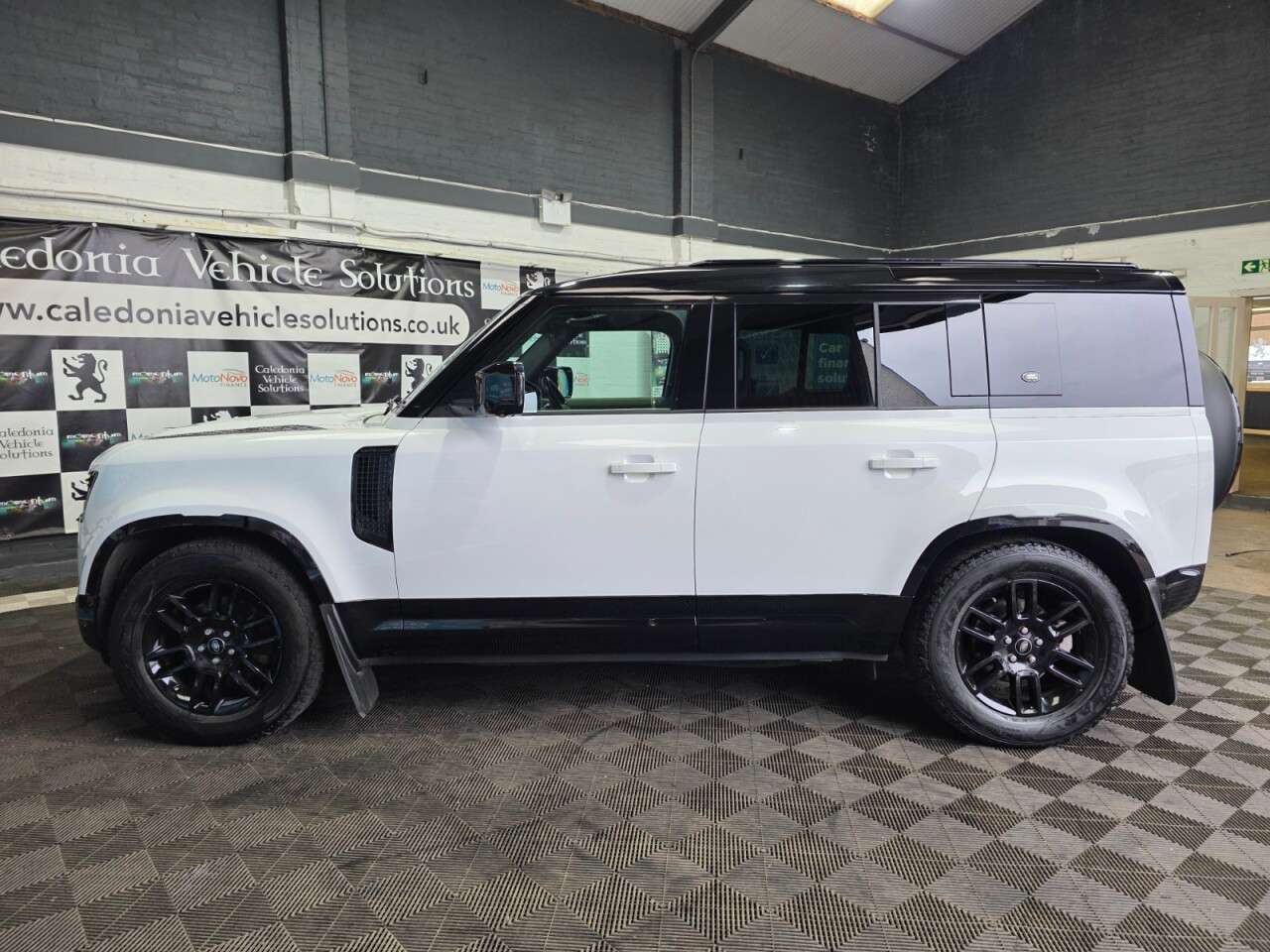 2021 LAND ROVER DEFENDER 2021 LAND ROVER DEFENDER
