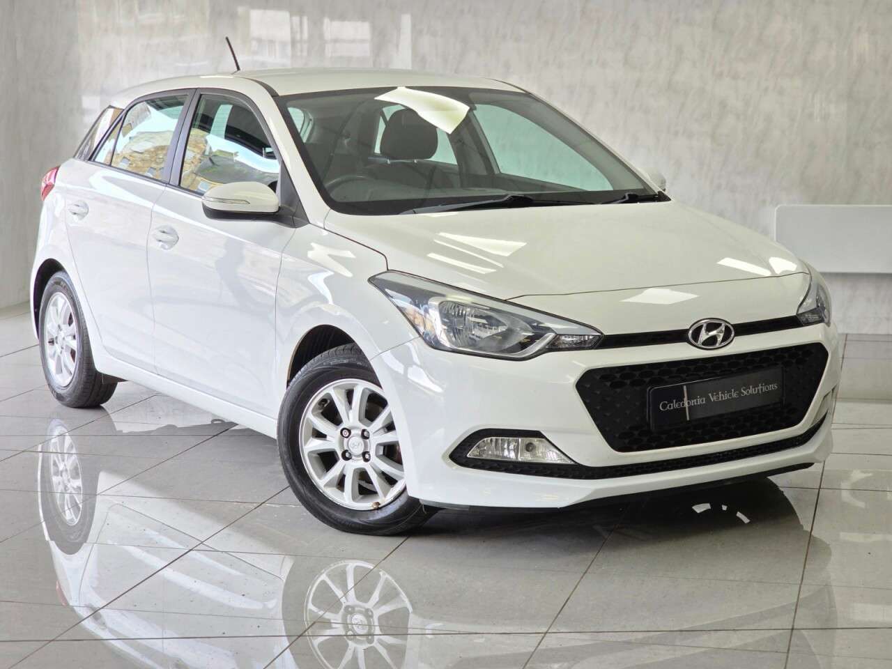 A 2017 HYUNDAI I20 1.2 SE Hatchback 5dr Petrol Manual Euro 6 (84 ps) A 2017 HYUNDAI I20 1.2 SE Hatchback 5dr Petrol Manual Euro 6 (84 ps)