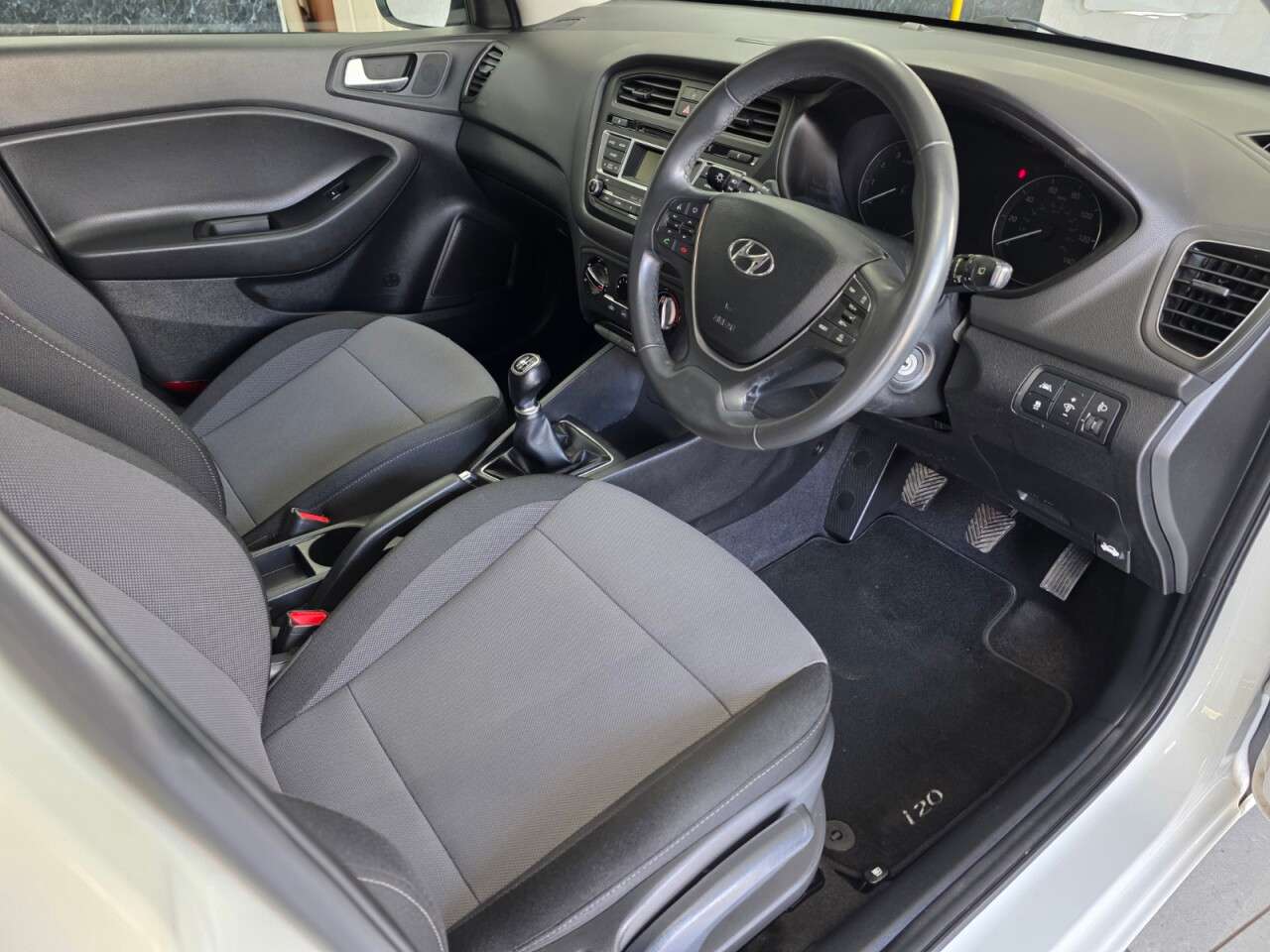 2017 HYUNDAI I20 2017 HYUNDAI I20