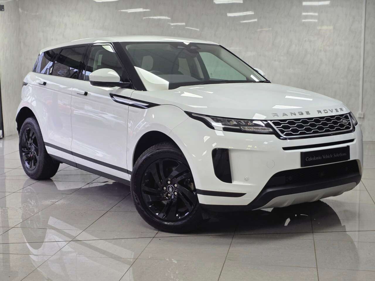 A 2022 LAND ROVER RANGE ROVER EVOQUE 2.0 D165 S SUV 5dr Diesel Manual FWD Euro 6 (s/s) (163 ps) A 2022 LAND ROVER RANGE ROVER EVOQUE 2.0 D165 S SUV 5dr Diesel Manual FWD Euro 6 (s/s) (163 ps)