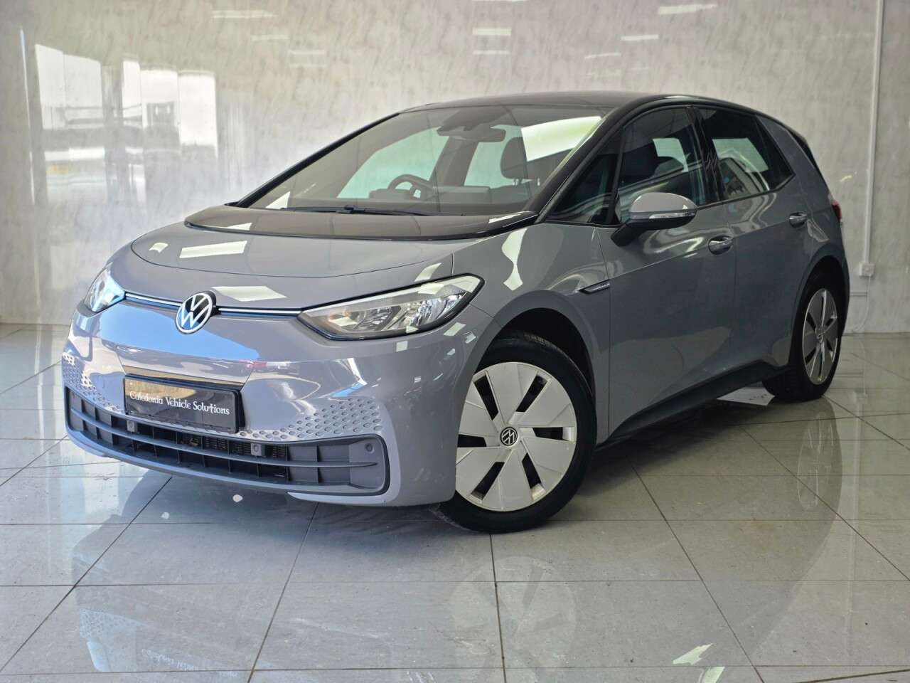 A 2021 VOLKSWAGEN ID.3 Pro Performance 58kWh Life Hatchback 5dr Electric Auto (204 ps) A 2021 VOLKSWAGEN ID.3 Pro Performance 58kWh Life Hatchback 5dr Electric Auto (204 ps)
