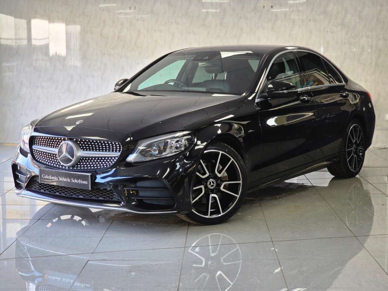 A 2020 MERCEDES-BENZ C-CLASS 2.0 C220d AMG Line (Premium) Saloon 4dr Diesel G-Tronic+ Euro 6 (s/s) (194 A 2020 MERCEDES-BENZ C-CLASS 2.0 C220d AMG Line (Premium) Saloon 4dr Diesel G-Tronic+ Euro 6 (s/s) (194