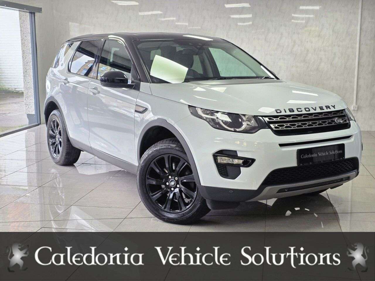A 2016 LAND ROVER DISCOVERY SPORT 2.0 TD4 SE Tech SUV 5dr Diesel Manual 4WD Euro 6 (s/s) (180 ps) A 2016 LAND ROVER DISCOVERY SPORT 2.0 TD4 SE Tech SUV 5dr Diesel Manual 4WD Euro 6 (s/s) (180 ps)