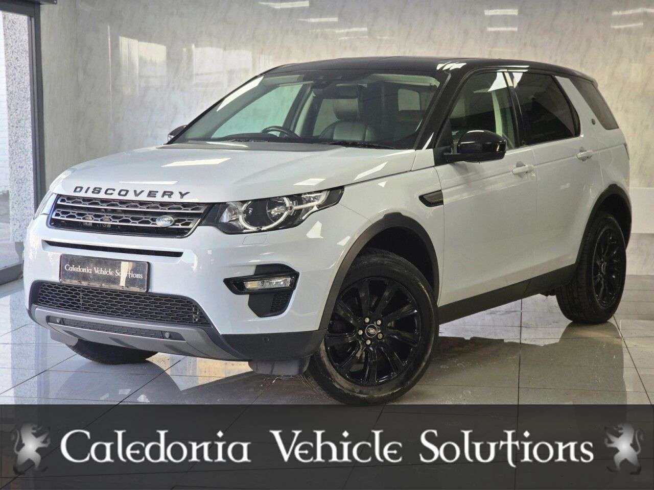A 2016 LAND ROVER DISCOVERY SPORT 2.0 TD4 SE Tech SUV 5dr Diesel Manual 4WD Euro 6 (s/s) (180 ps) A 2016 LAND ROVER DISCOVERY SPORT 2.0 TD4 SE Tech SUV 5dr Diesel Manual 4WD Euro 6 (s/s) (180 ps)