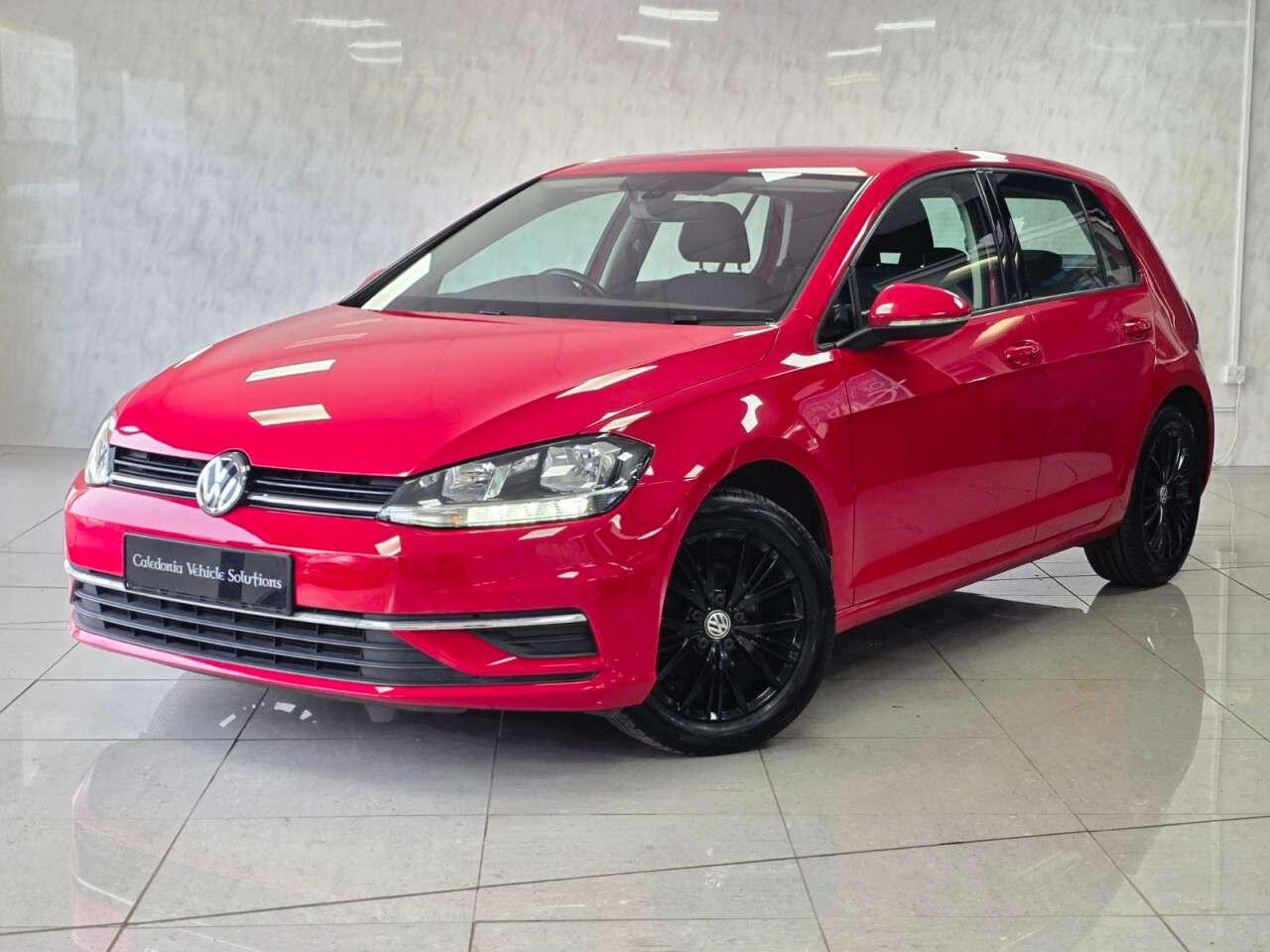 A 2017 VOLKSWAGEN GOLF 1.0 TSI SE Nav Hatchback 5dr Petrol Manual Euro 6 (s/s) (110 bhp) A 2017 VOLKSWAGEN GOLF 1.0 TSI SE Nav Hatchback 5dr Petrol Manual Euro 6 (s/s) (110 bhp)
