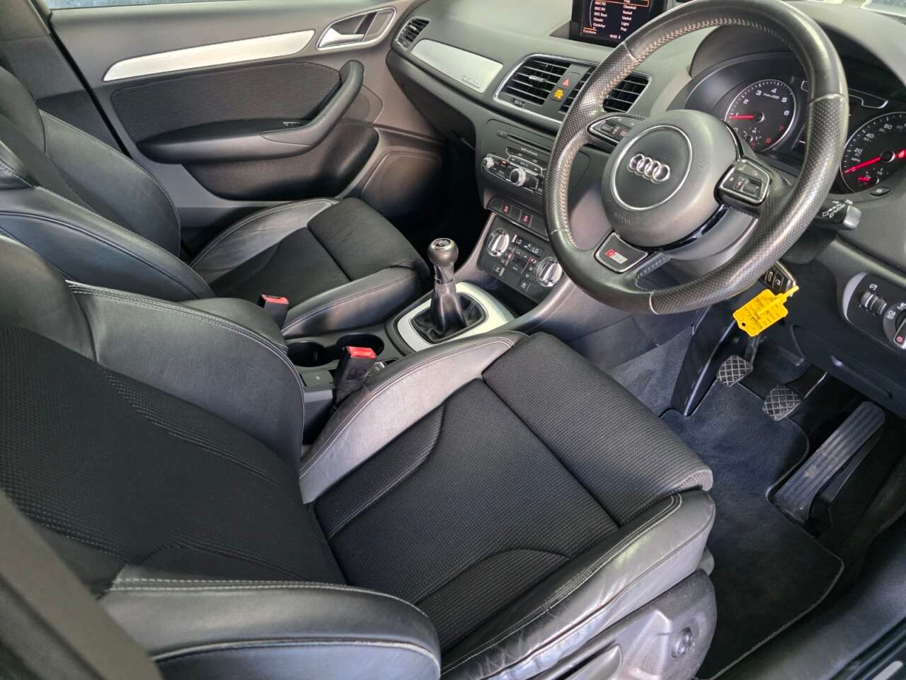 2012 AUDI Q3 2012 AUDI Q3
