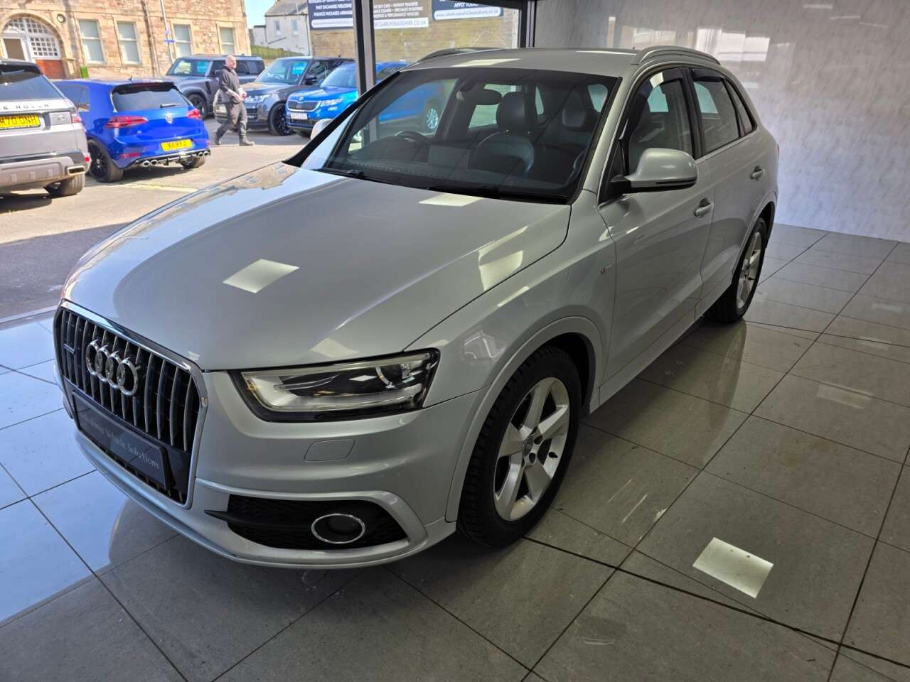 2012 AUDI Q3 2012 AUDI Q3