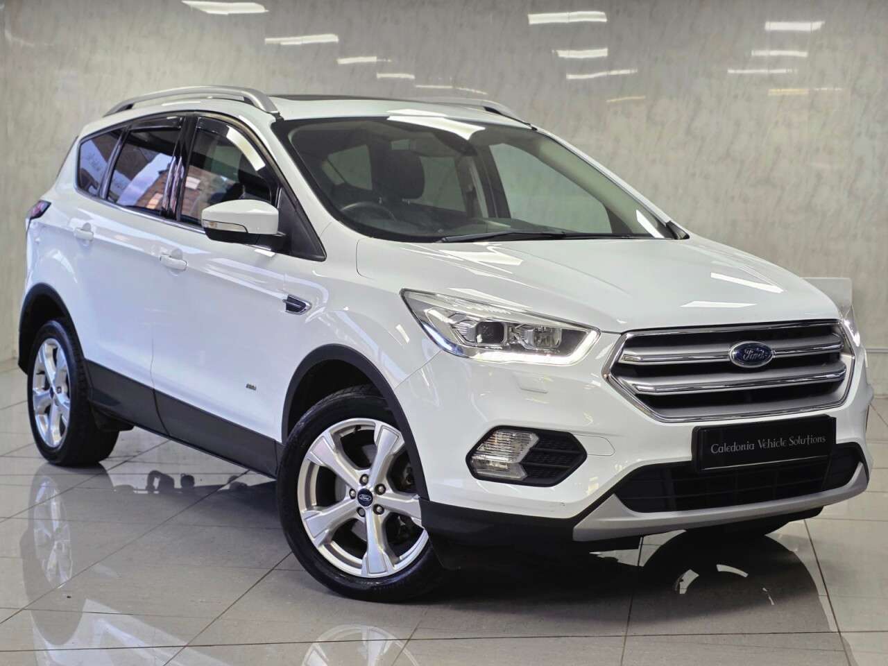 A 2018 FORD KUGA 2.0 TDCi Titanium X SUV 5dr Diesel Manual AWD Euro 6 (s/s) (180 ps) A 2018 FORD KUGA 2.0 TDCi Titanium X SUV 5dr Diesel Manual AWD Euro 6 (s/s) (180 ps)