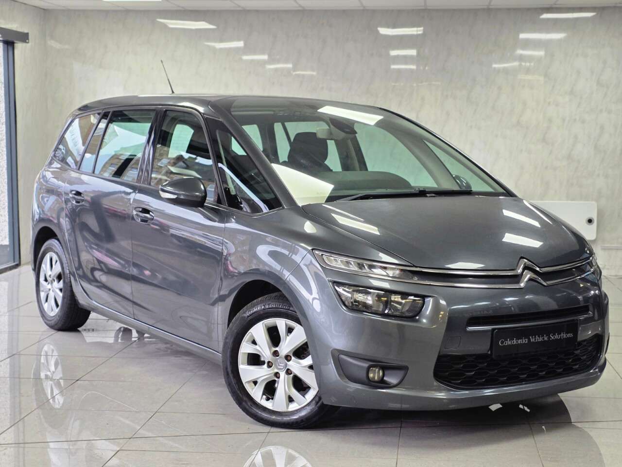 A 2015 CITROEN GRAND C4 PICASSO 1.6 e-HDi VTR+ MPV 5dr Diesel ETG6 Euro 5 (s/s) (90 ps) A 2015 CITROEN GRAND C4 PICASSO 1.6 e-HDi VTR+ MPV 5dr Diesel ETG6 Euro 5 (s/s) (90 ps)