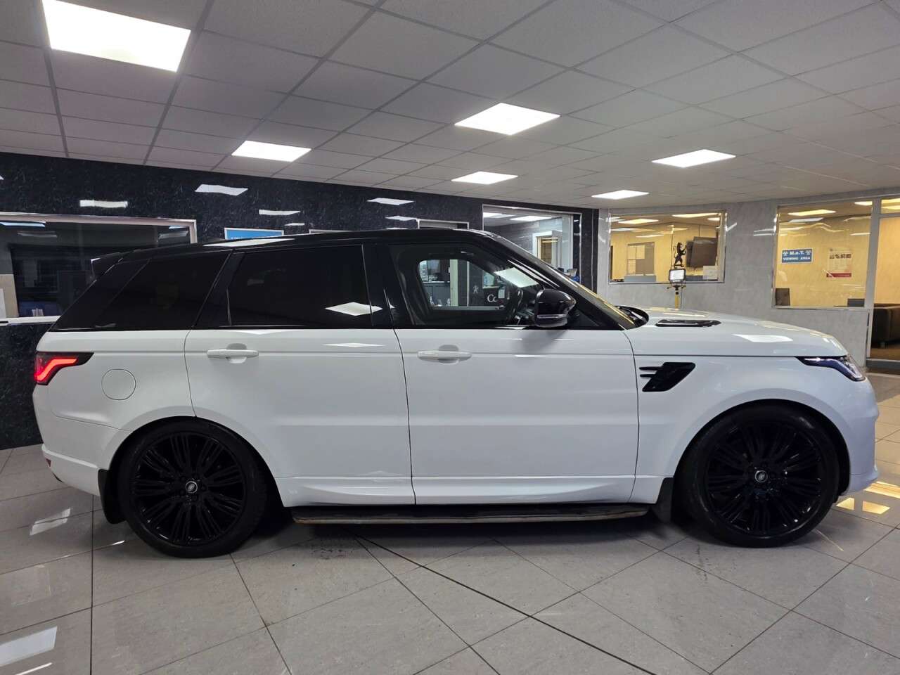 2018 LAND ROVER RANGE ROVER SPORT 2018 LAND ROVER RANGE ROVER SPORT