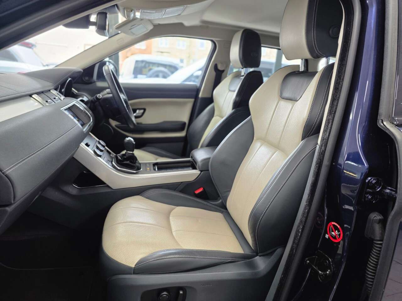 2017 LAND ROVER RANGE ROVER EVOQUE 2017 LAND ROVER RANGE ROVER EVOQUE