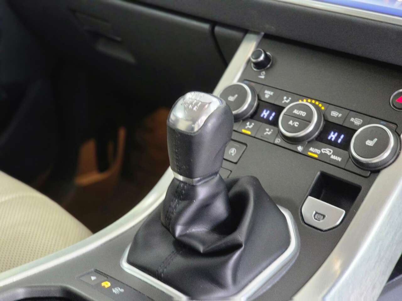 2017 LAND ROVER RANGE ROVER EVOQUE 2017 LAND ROVER RANGE ROVER EVOQUE