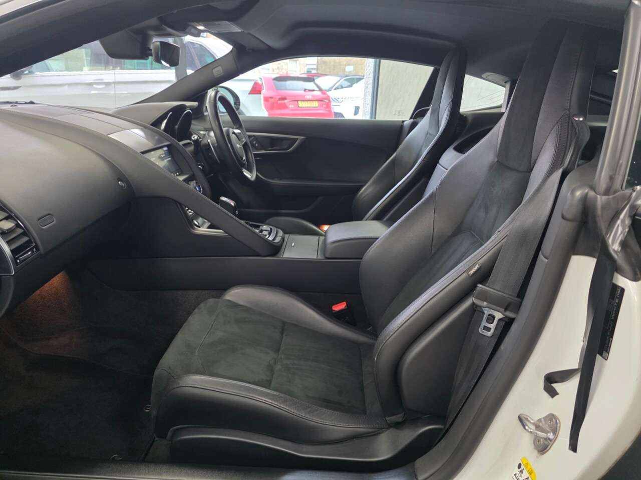 2019 JAGUAR F-TYPE 2019 JAGUAR F-TYPE