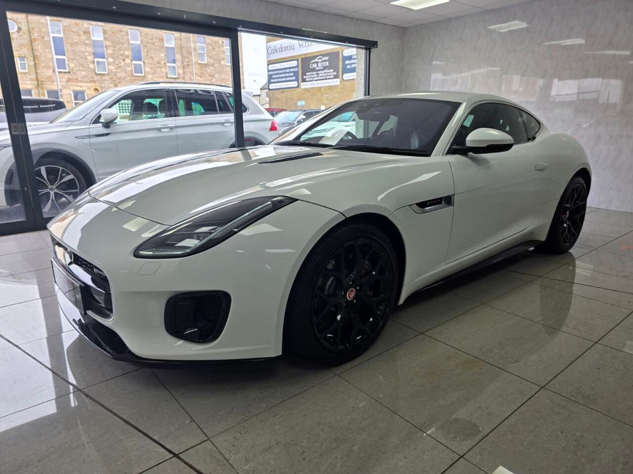 2019 JAGUAR F-TYPE 2019 JAGUAR F-TYPE