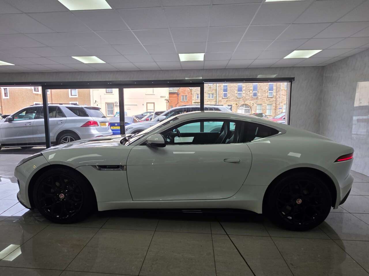 2019 JAGUAR F-TYPE 2019 JAGUAR F-TYPE