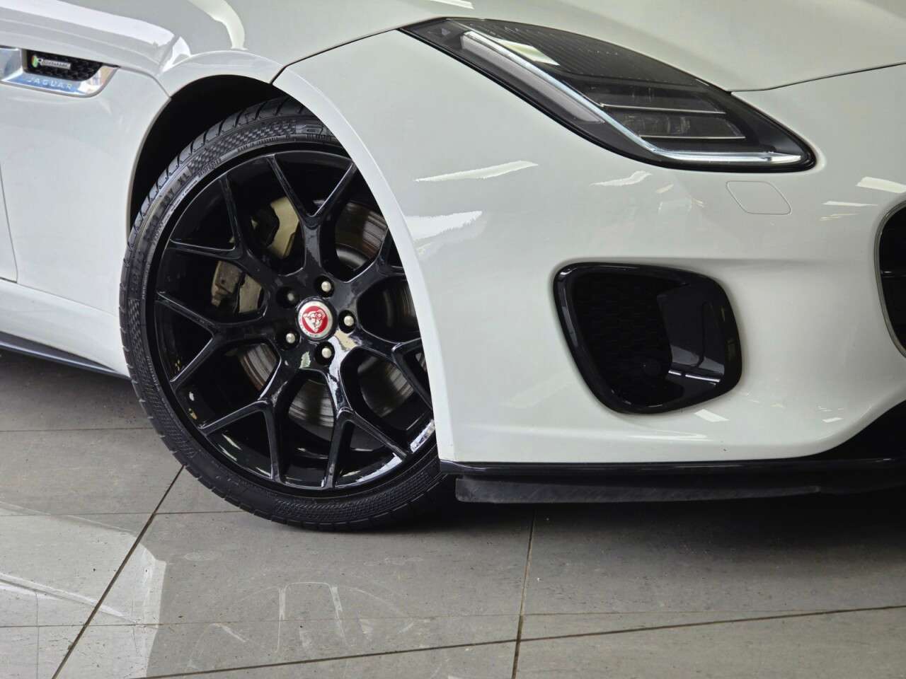 2019 JAGUAR F-TYPE 2019 JAGUAR F-TYPE