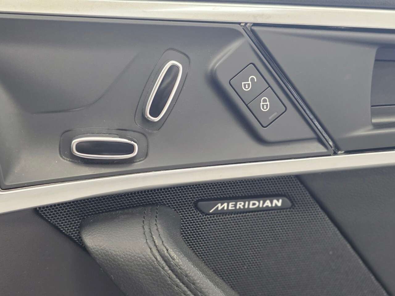 2019 JAGUAR F-TYPE 2019 JAGUAR F-TYPE