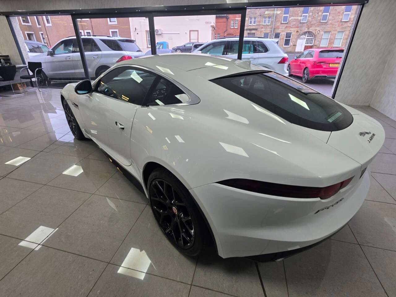 2019 JAGUAR F-TYPE 2019 JAGUAR F-TYPE