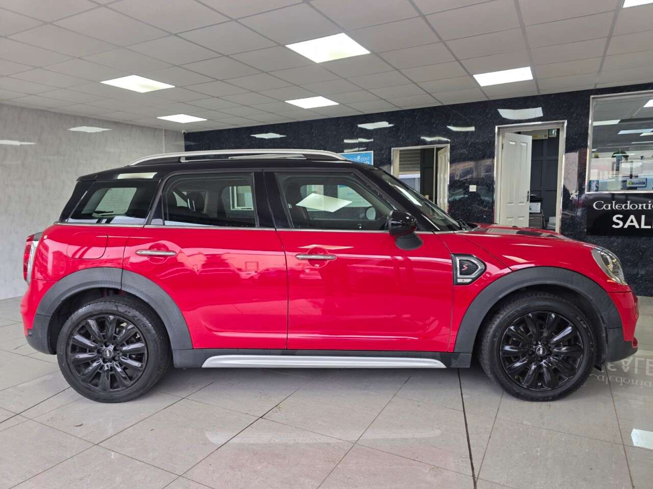 2017 MINI COUNTRYMAN 2017 MINI COUNTRYMAN