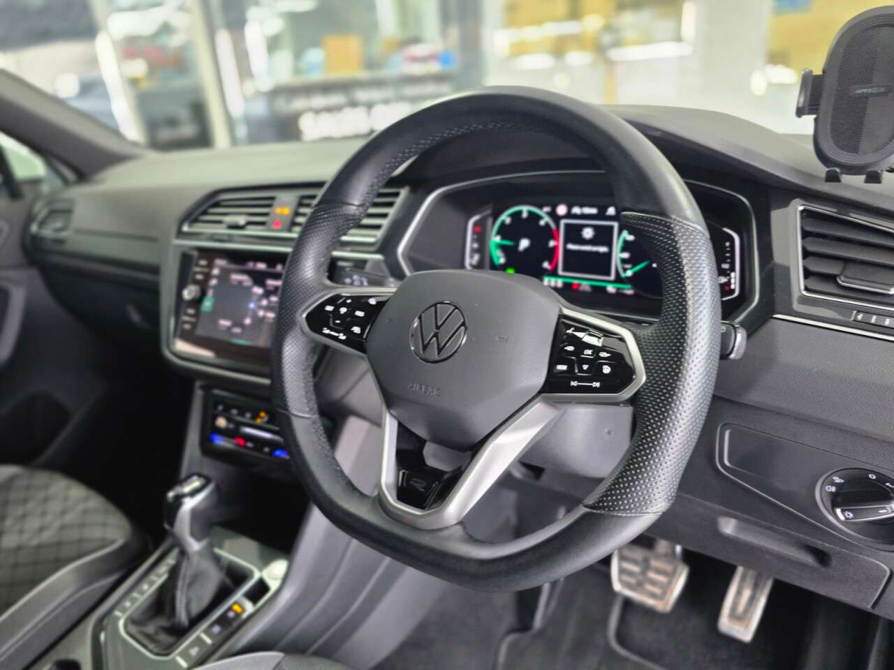 2023 VOLKSWAGEN TIGUAN 2023 VOLKSWAGEN TIGUAN