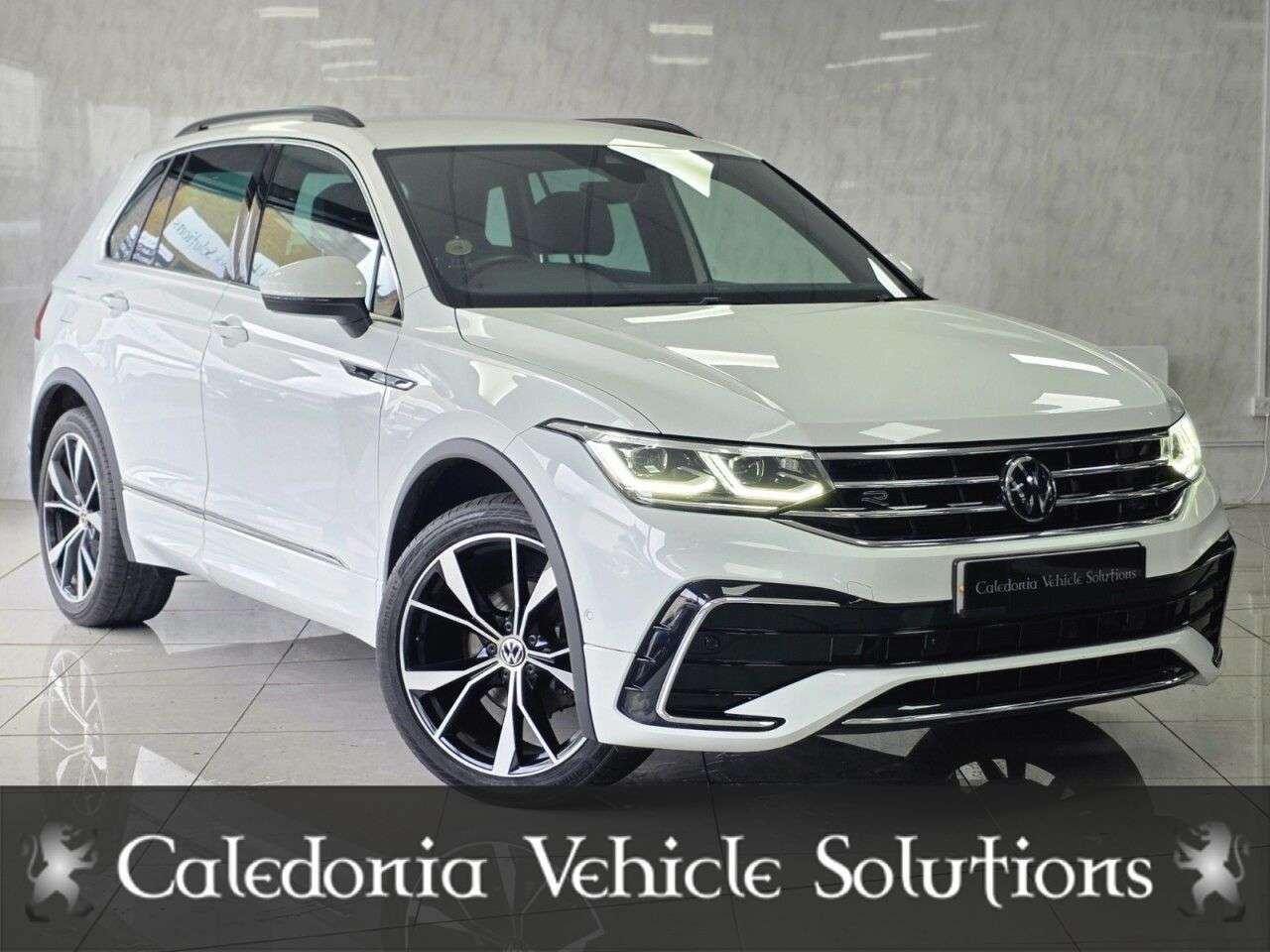 A 2023 VOLKSWAGEN TIGUAN 2.0 TDI R-Line SUV 5dr Diesel DSG Euro 6 (s/s) (150 ps) A 2023 VOLKSWAGEN TIGUAN 2.0 TDI R-Line SUV 5dr Diesel DSG Euro 6 (s/s) (150 ps)