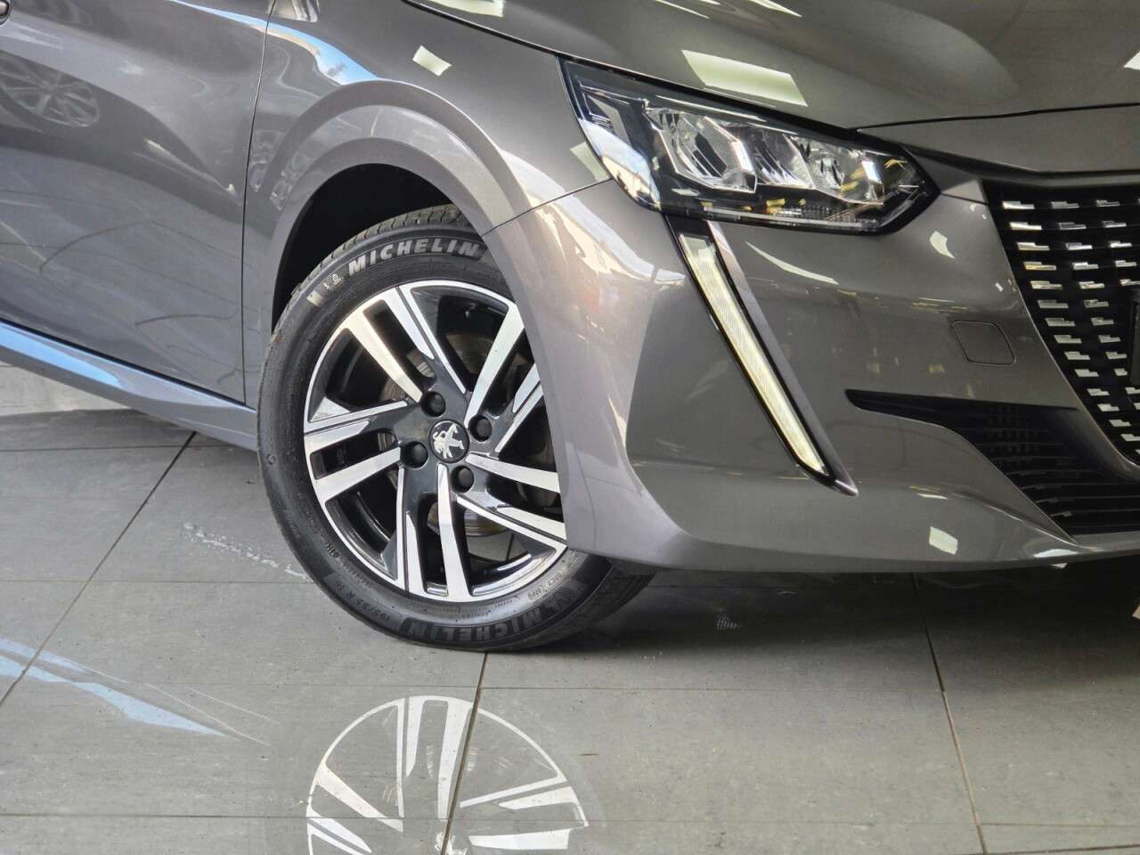 2023 PEUGEOT 208 2023 PEUGEOT 208