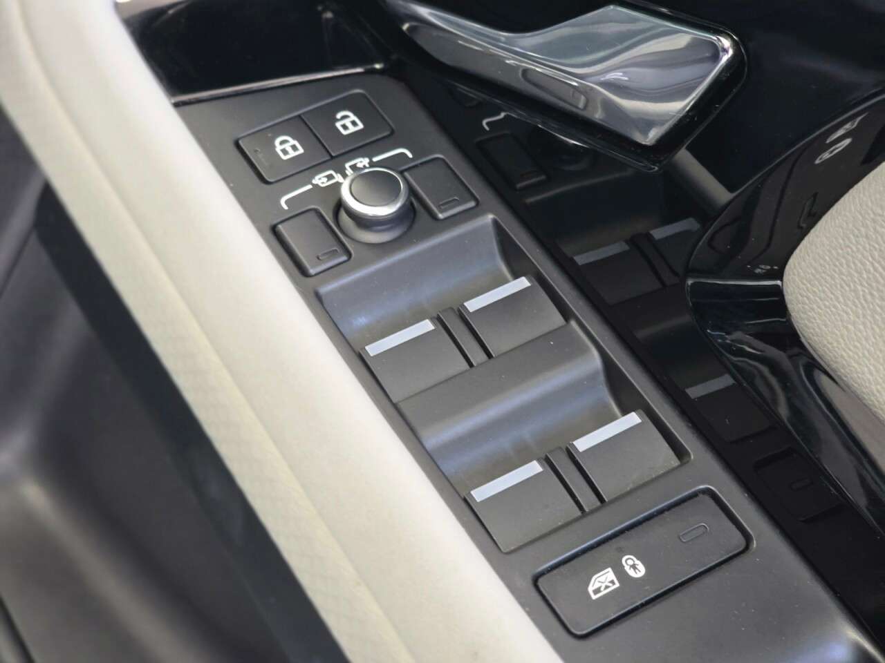 2021 LAND ROVER RANGE ROVER EVOQUE 2021 LAND ROVER RANGE ROVER EVOQUE